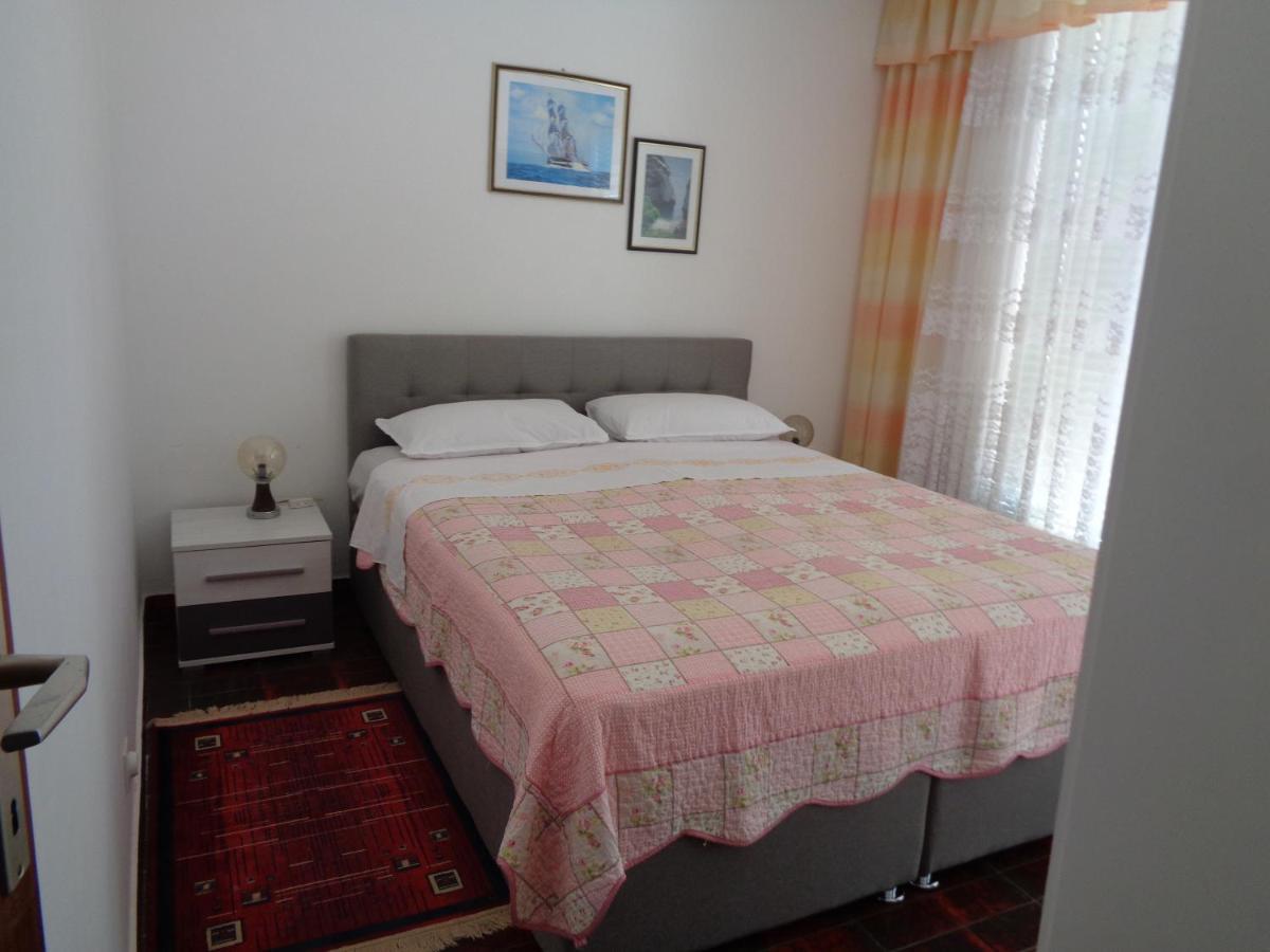 Pansion Danijela Hotel โรกอซนิซา ภายนอก รูปภาพ